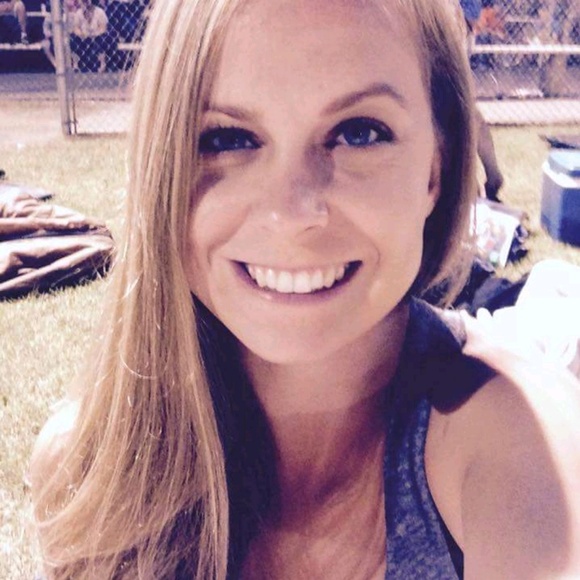 Meet your Posher, Wendi - Picture 1 of 1